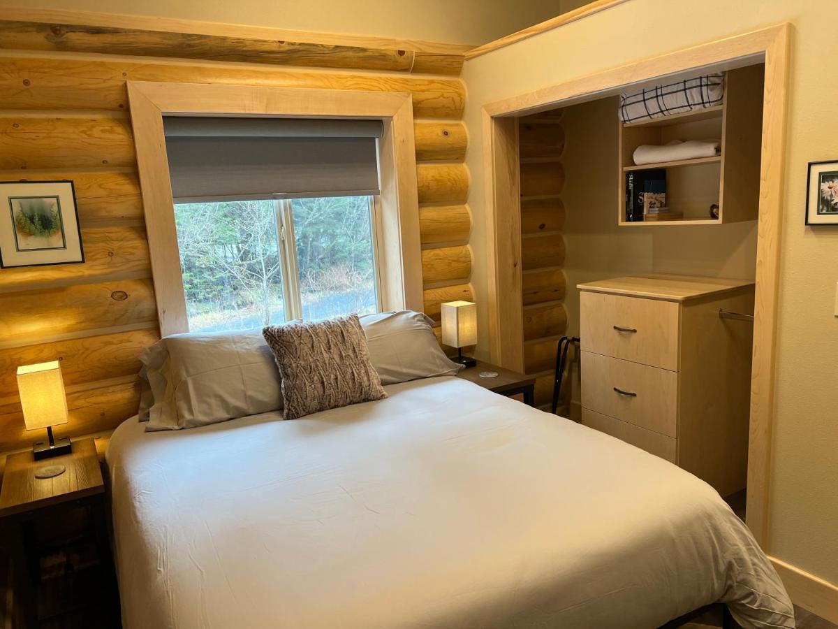 Clear Creek Cabin ซูเวิร์ด ภายนอก รูปภาพ